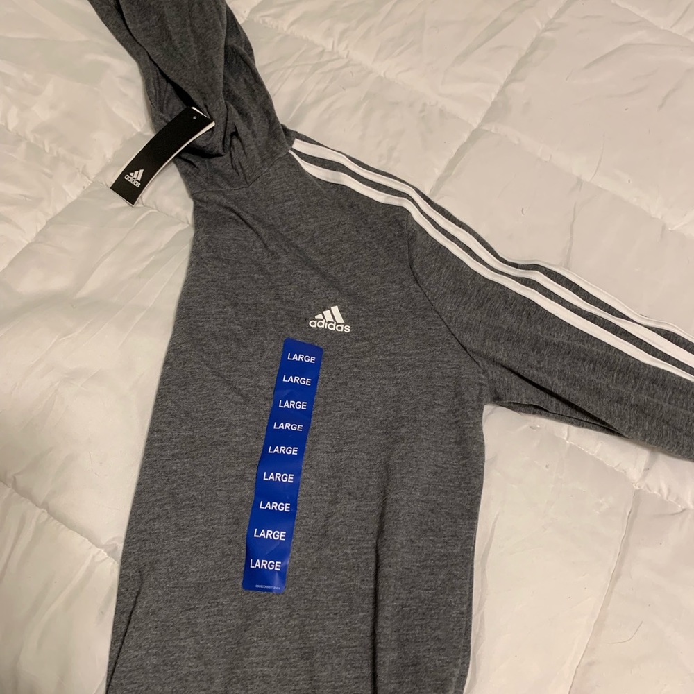 Lightweight adidas sweatshirt NEW